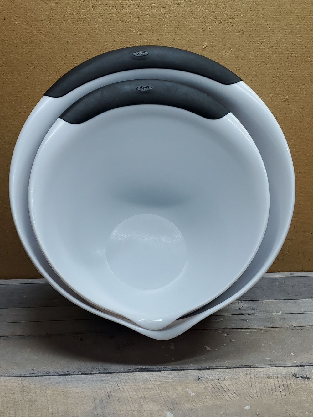 OXO White Mixing Bowls with Black Non-Slip Rims 3 qt & 5 qt